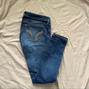 ⭐️ $25 for 2 ⭐️ Hollister Low Rise Skinny Jeans